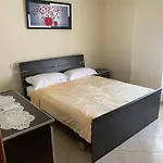Apartment Roy Ii *